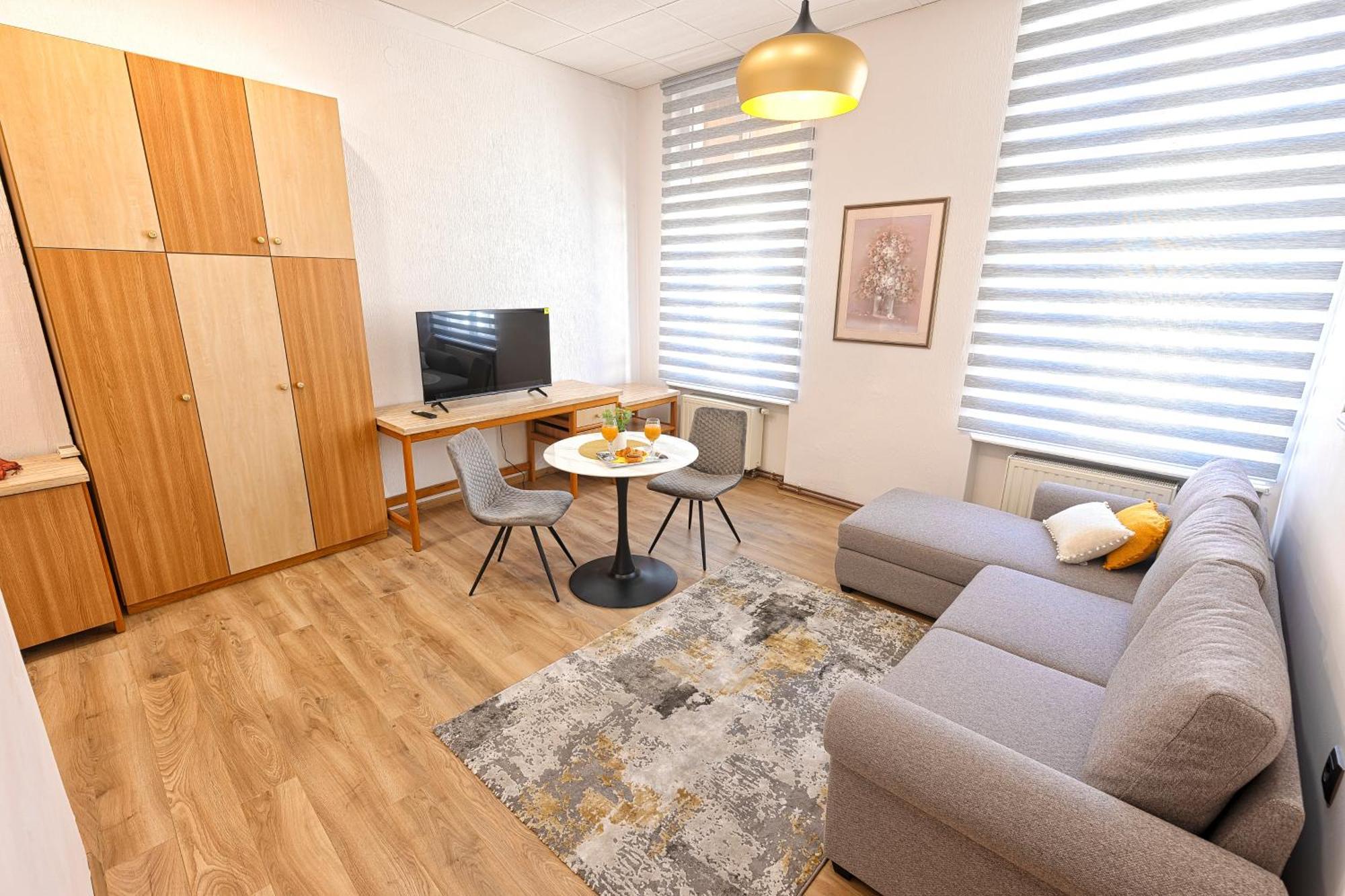 Apartmani Maltar Βαράζντιν Εξωτερικό φωτογραφία