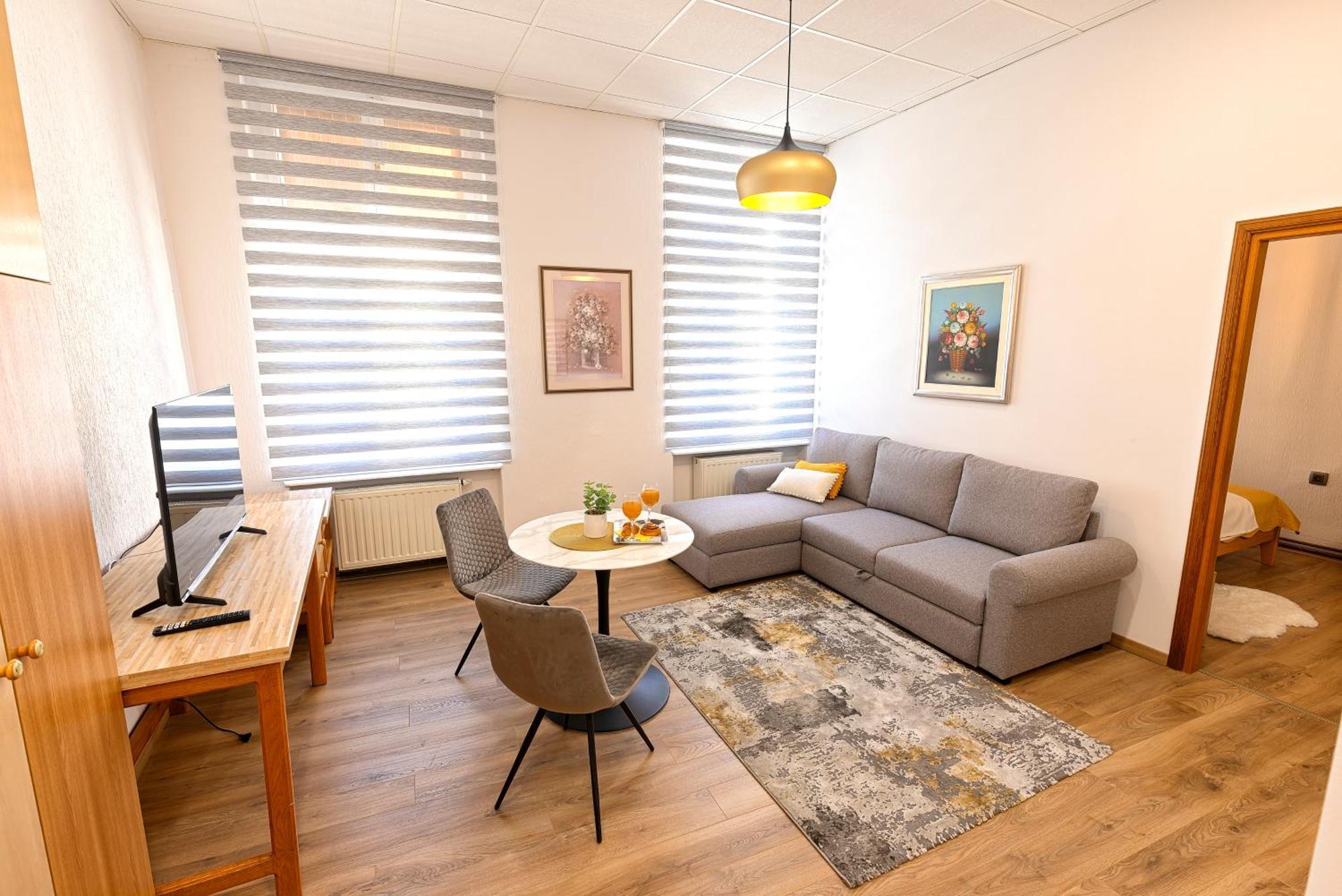 Apartmani Maltar Βαράζντιν Εξωτερικό φωτογραφία